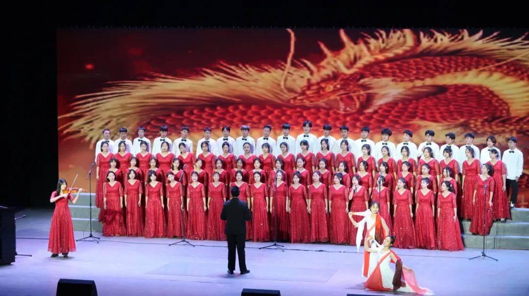 【祥龙贺岁】当代著名心理学家刘义林向全国人民拜年